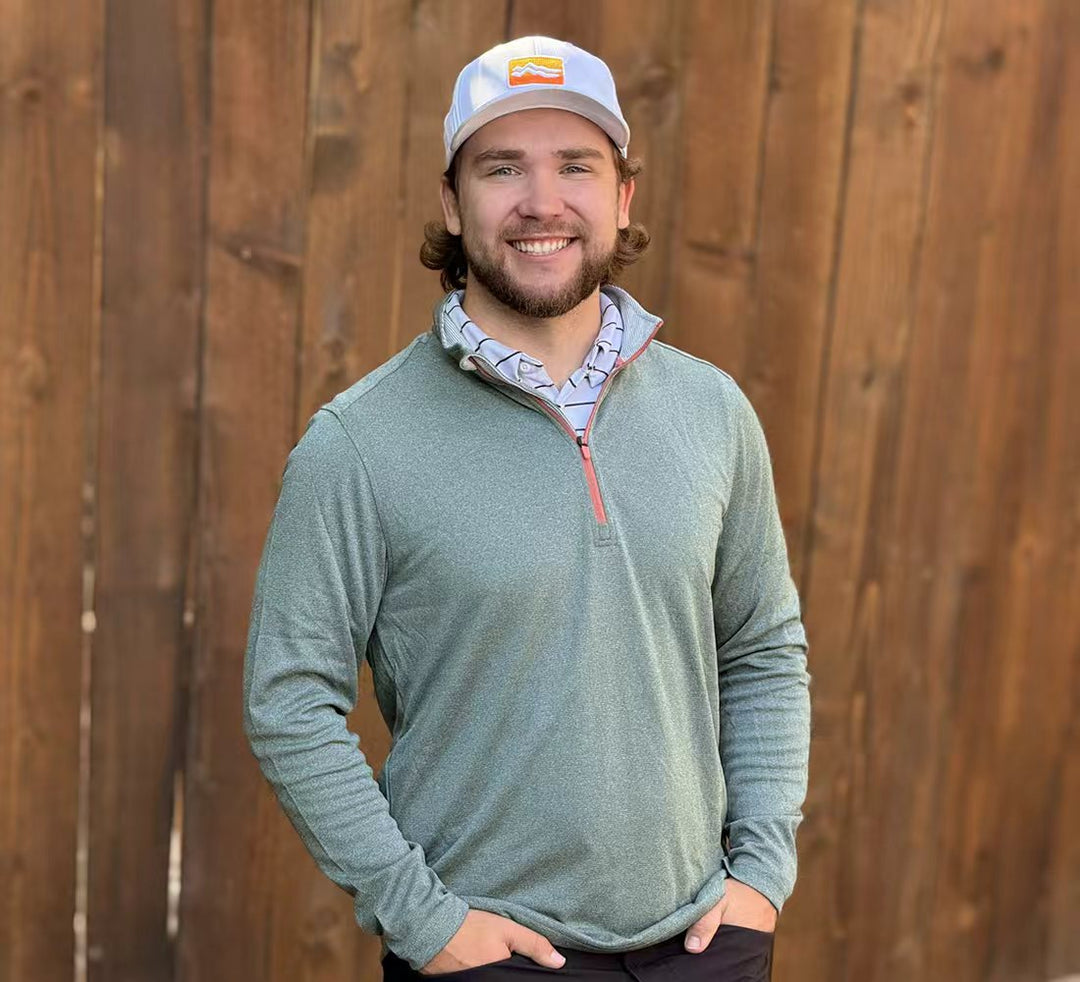 Combining Comfort and Performance – The Moisture-Wicking Quarter Zip Pullover