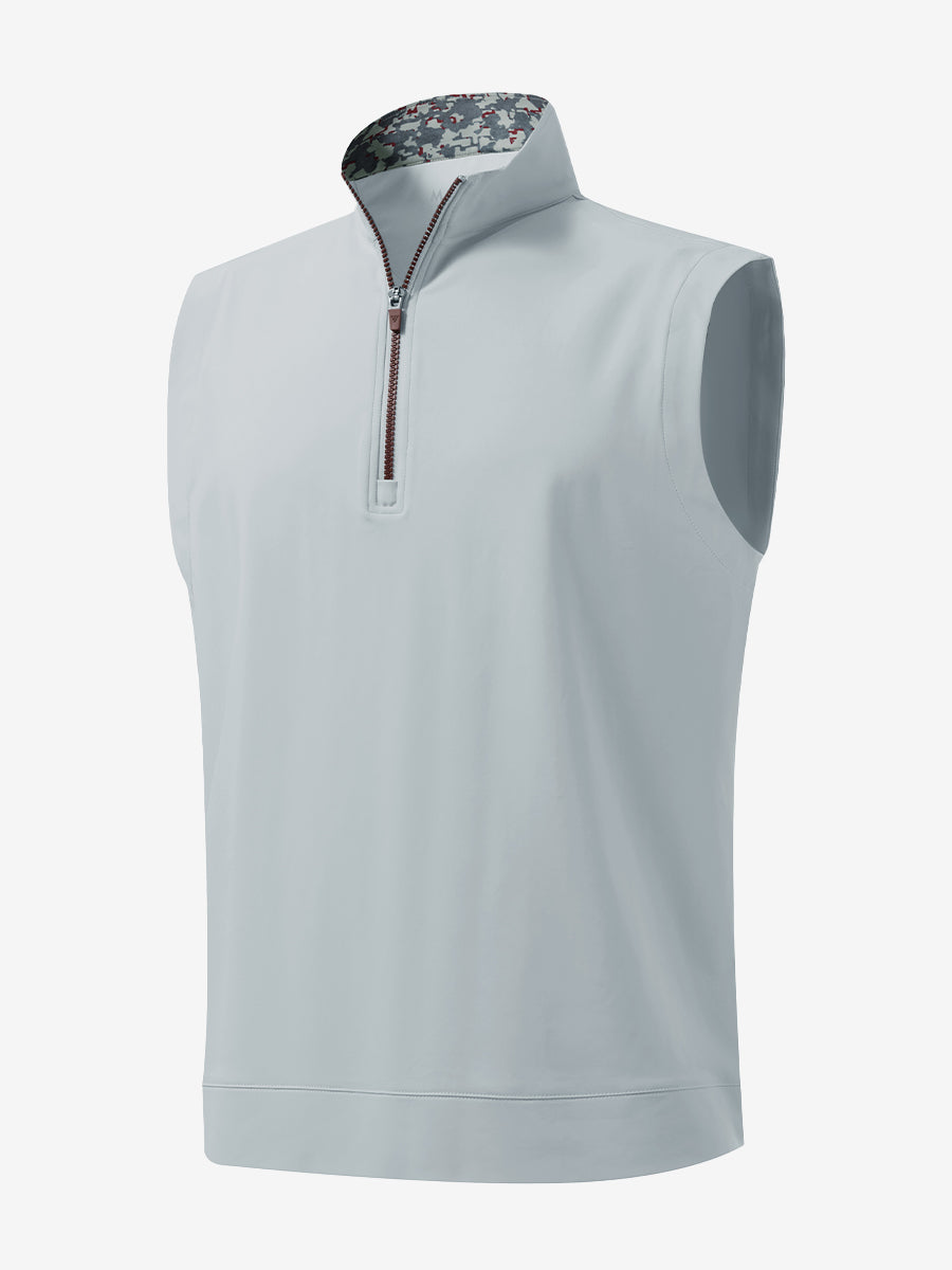 3D front view of the print collar quarter zip golf vest in misty grey, sleek and sporty design.